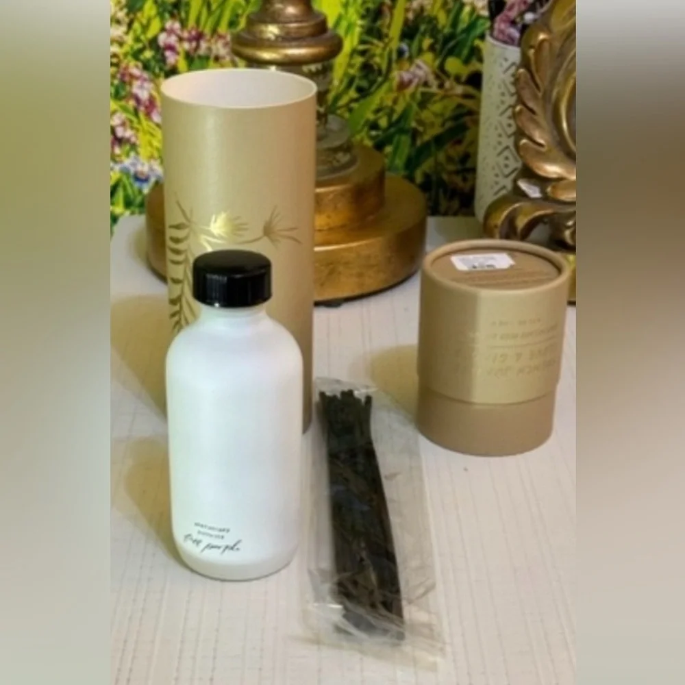 Free People Apothecary Reed Diffuser French Juniper, Clove and Ginger